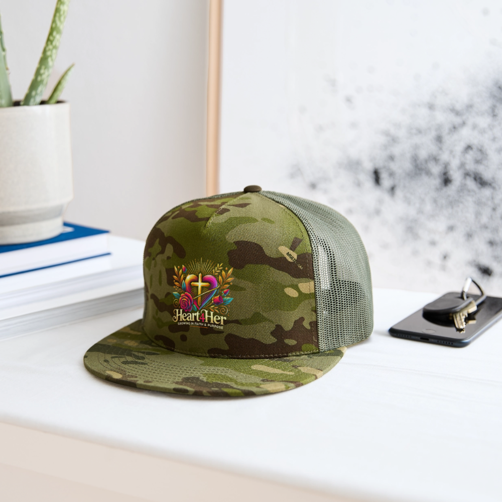 Heart4Her Trucker Hat - MultiCam\green