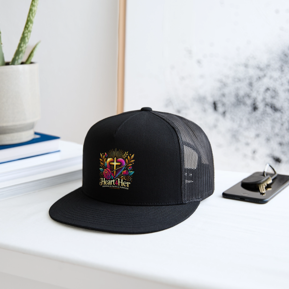 Heart4Her Trucker Hat - black/black