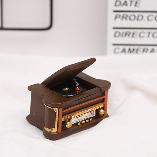 Mini simulation Ancient Vintage Music Player Model Resin Crafts Record player Dollhouse Micro landscape Decorations Home Decor