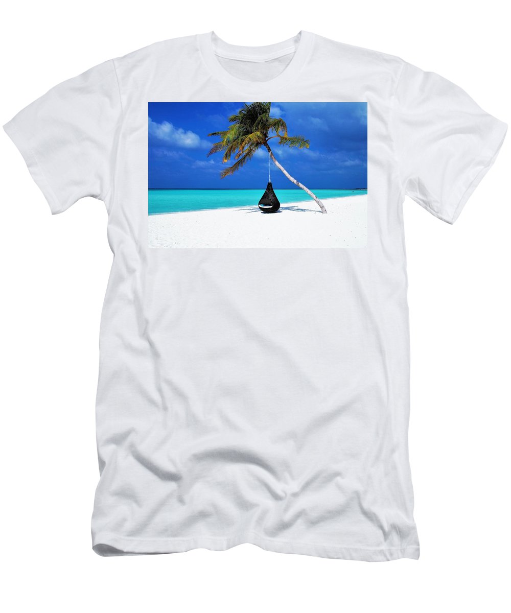 Beach - Men's T-Shirt (Athletic Fit)