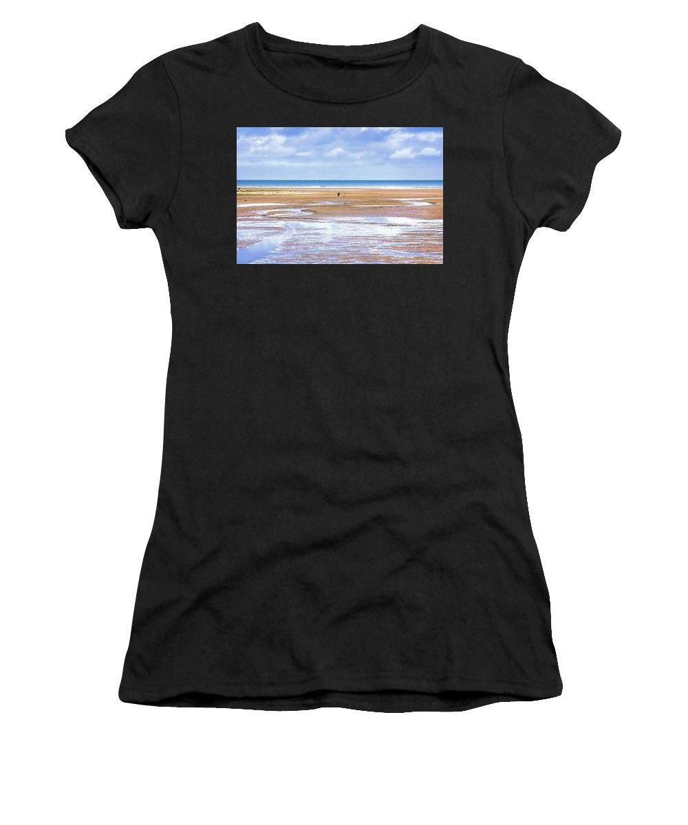 Beach - Women's T-Shirt (Athletic Fit)