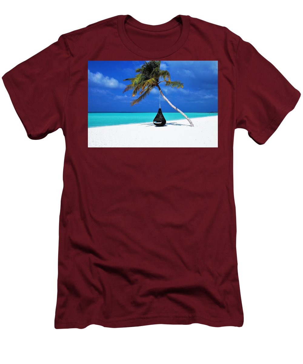Beach - Men's T-Shirt (Athletic Fit)