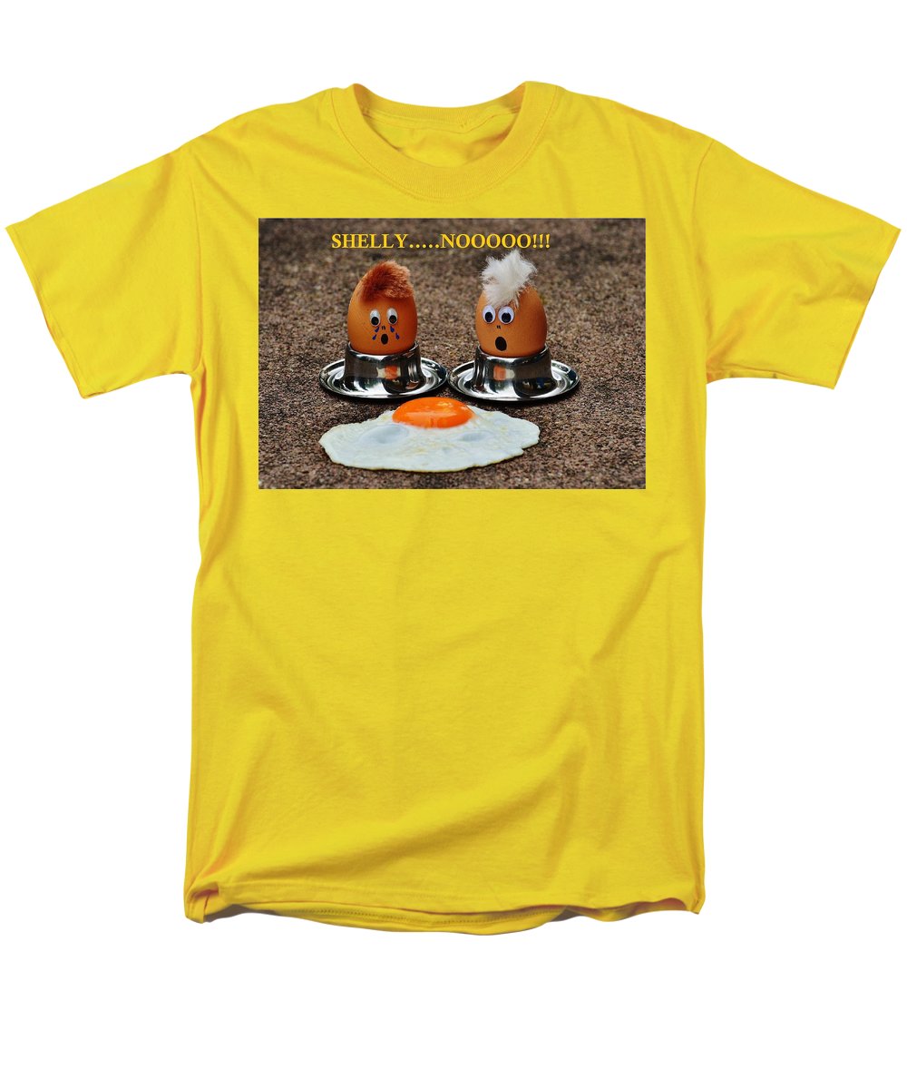 Broken Egg  - Men's T-Shirt  (Regular Fit)